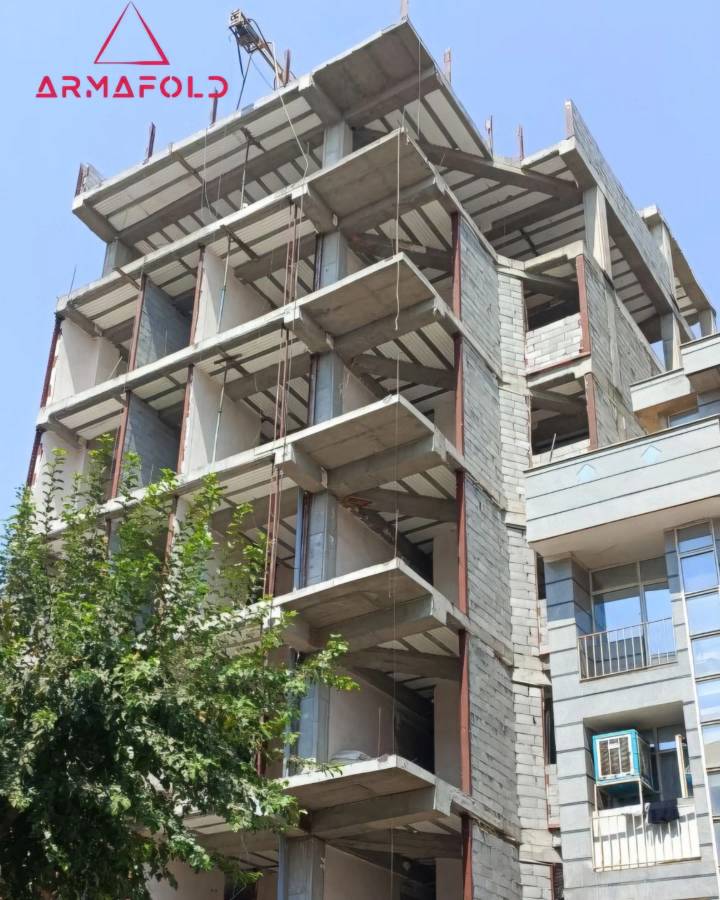 ساختمان مسکونی شریعتی